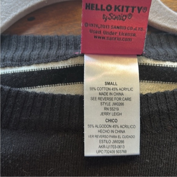 SANRIO HELLO KITTY Classic Knit Sweater Crewneck Long Sleeve Size Small NWOT - Picture 7 of 12